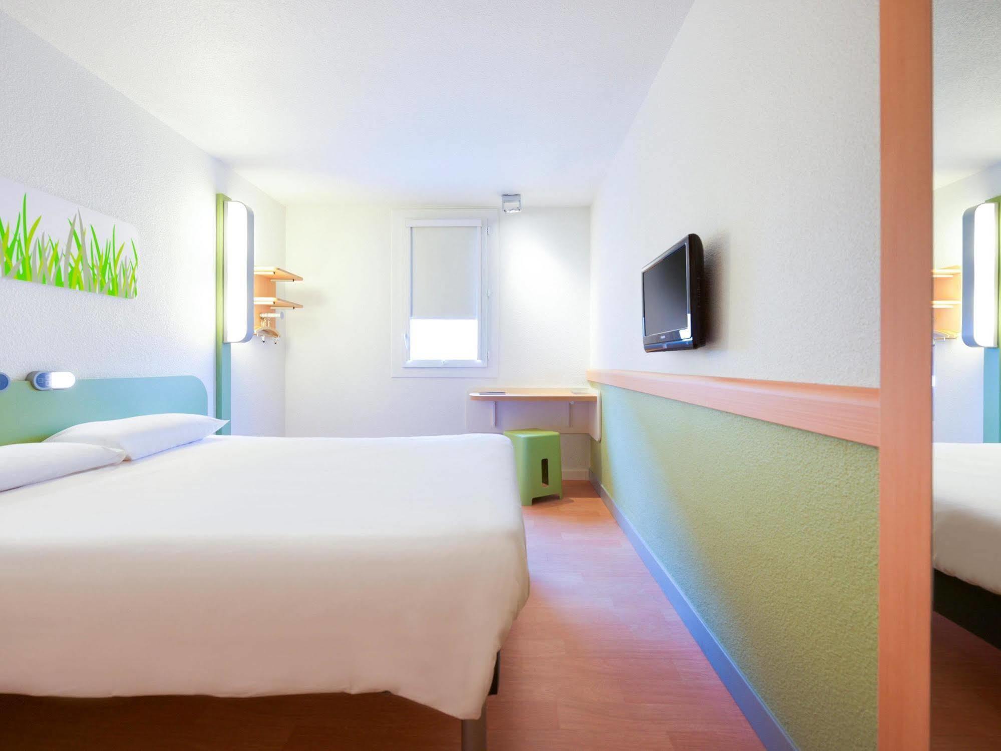 Ibis Budget Saint Paul Les Dax Esterno foto